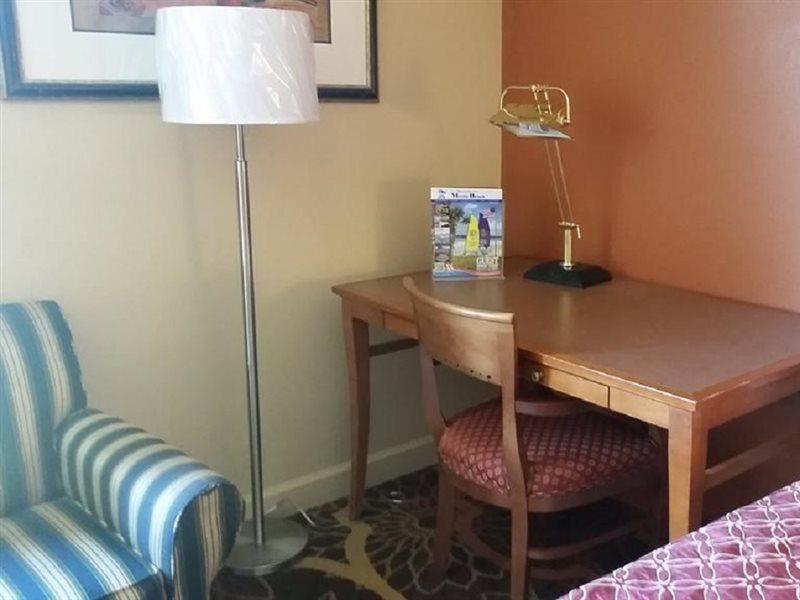 Super 8 By Wyndham Myrtle Beach/Market Common Area Extérieur photo